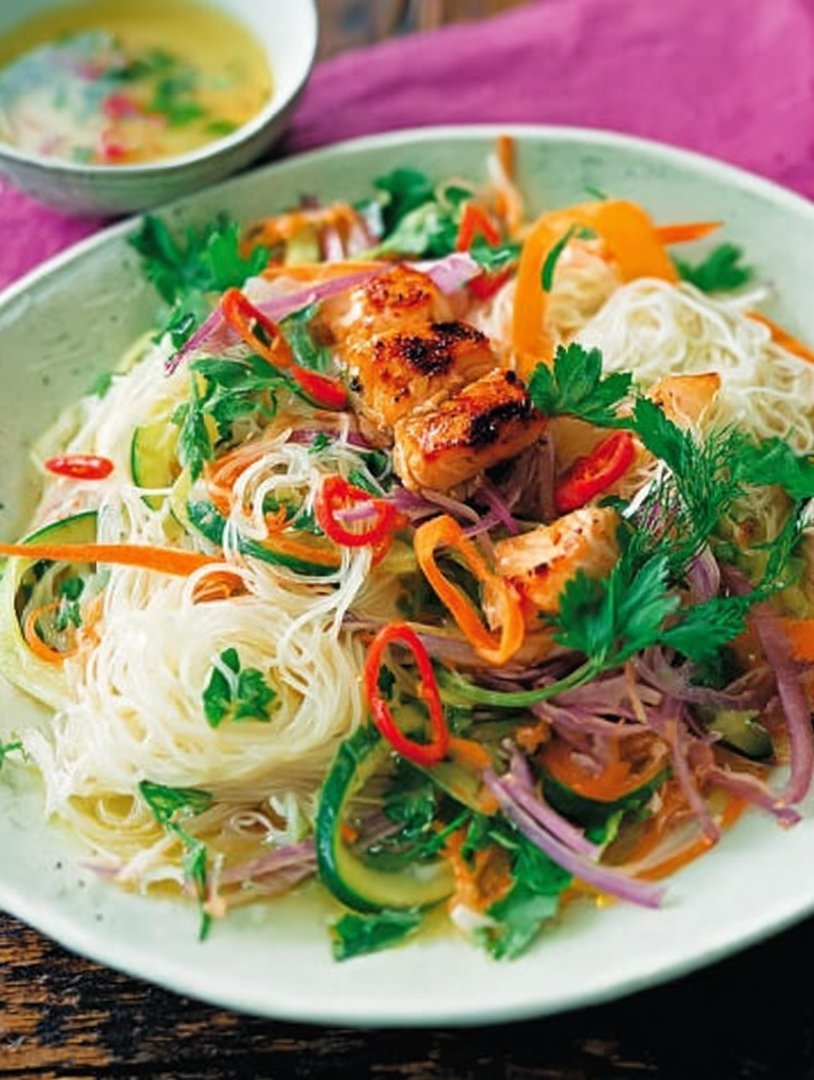 Proteinreicher thailändischer Nudelsalat image 2